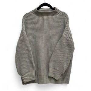 cupcakes & cashmere womens Textured Gray Crewneck Sweater size small